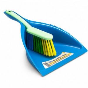 Pá com vassourinha plástica Odim em cores sortidas
