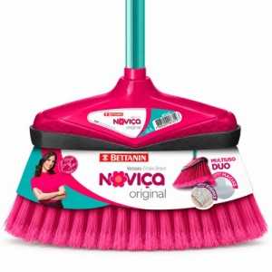 Vassoura Noviça Original Multiuso com cabo Bettanin BT167215